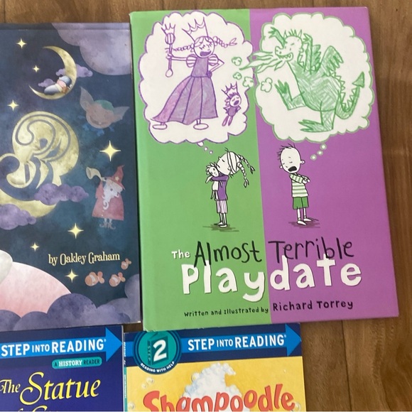 10 Pre-Owned Children’s Books Assorted Very Good Condition - Picture 4 of 8